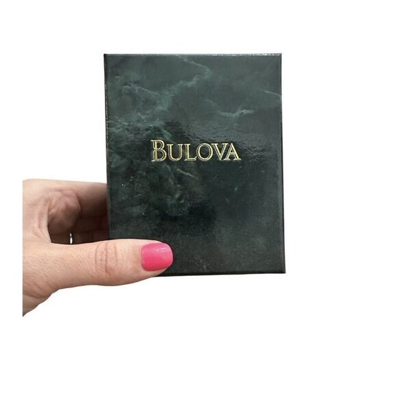 NIB Bulova Classic Quartz Lady’s Watch With Black Leather Band Vintage - Picture 5 of 6